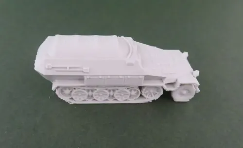Sd Kfz 251/8 ambulance half-track (15mm)